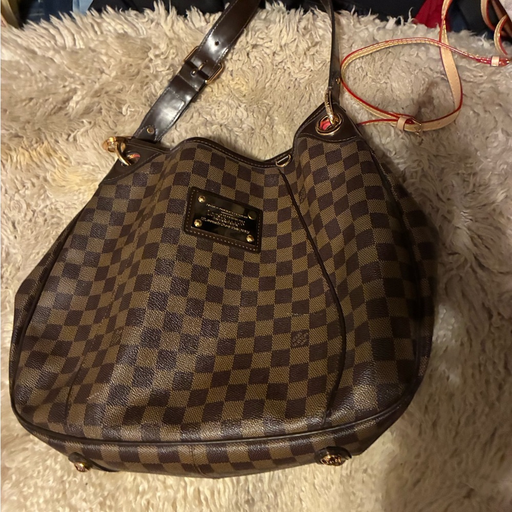 Louis Vuitton Brown Checkered Shoulder Bag - Picture 2 of 8